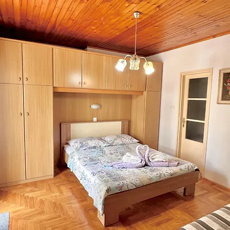 Lejlighed Komadina *