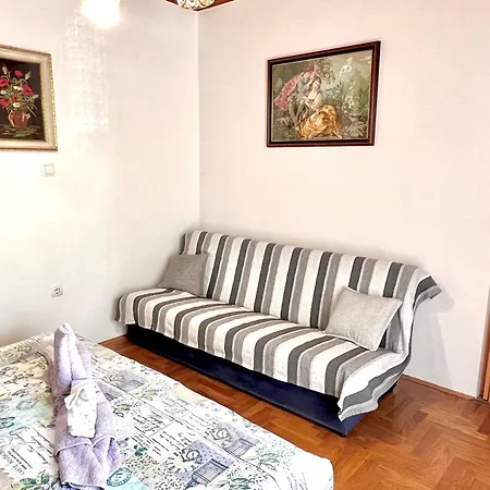Apartment Komadina *